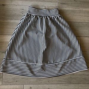 Black and white midi shirt